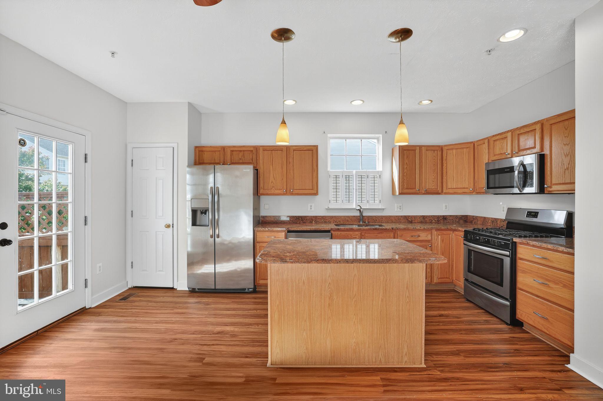 EATON SQUARE - Residential Lease