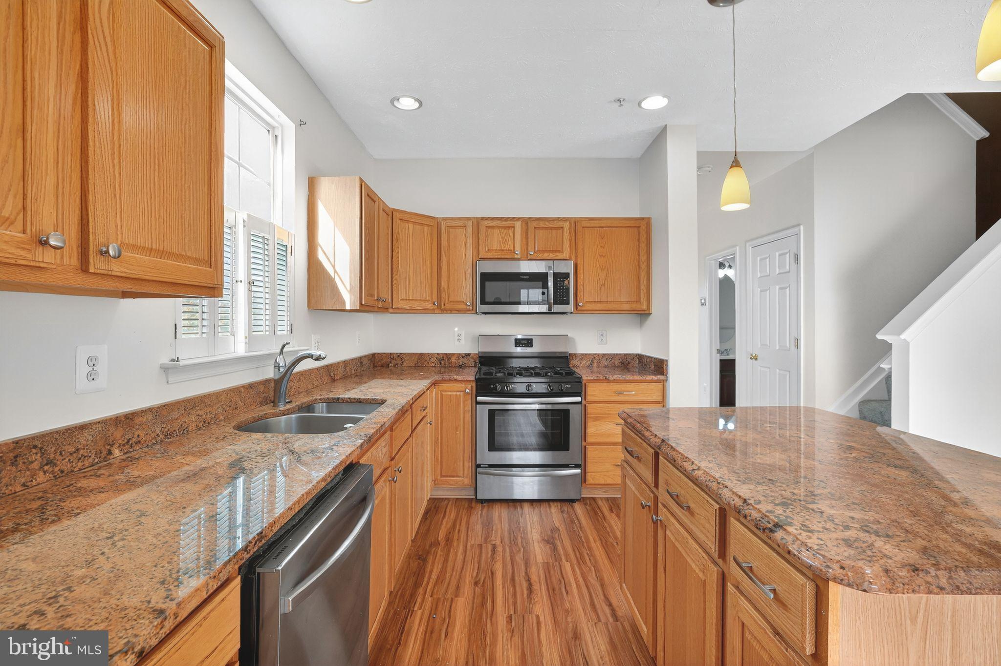 EATON SQUARE - Residential Lease