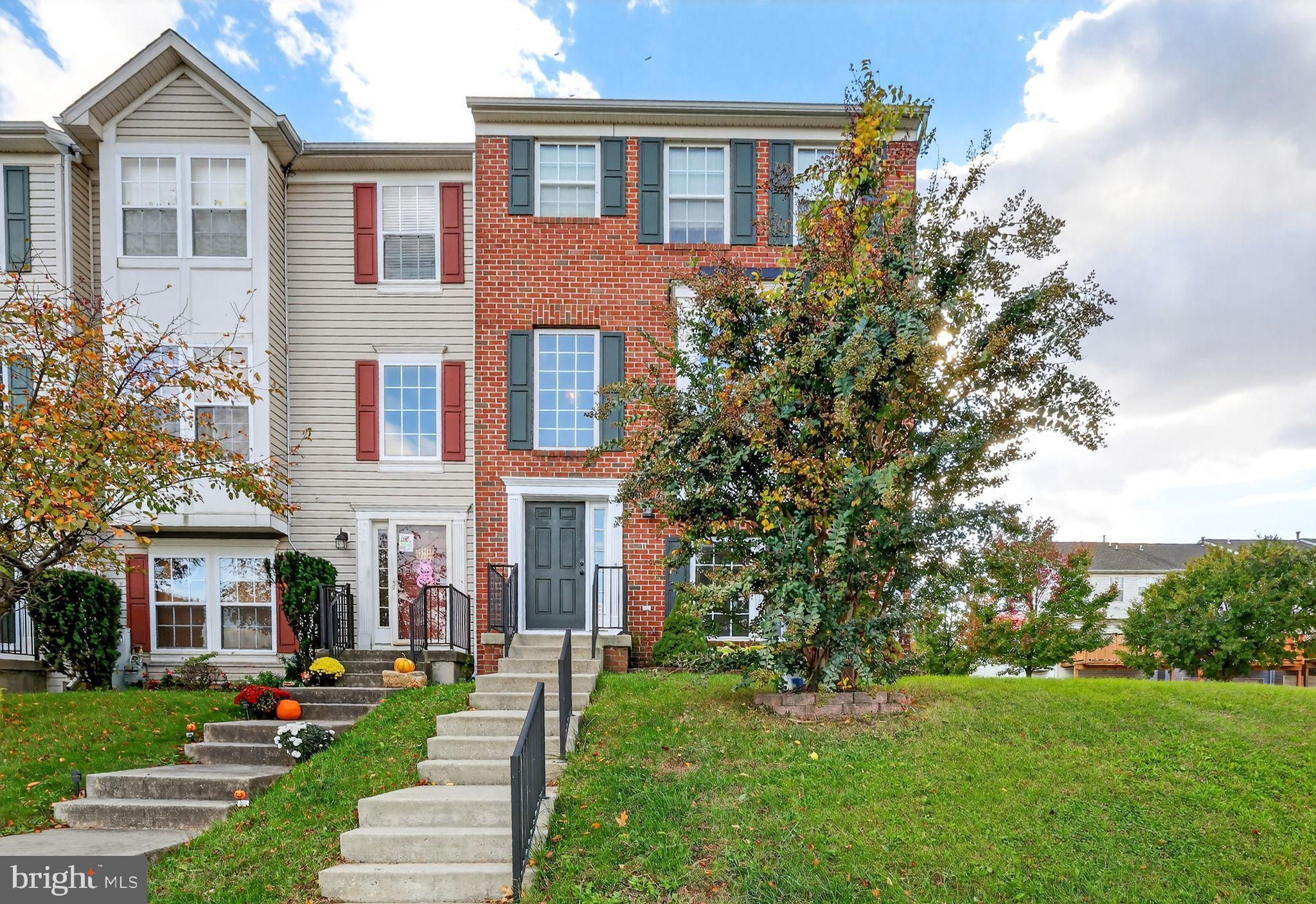 EATON SQUARE - Residential Lease