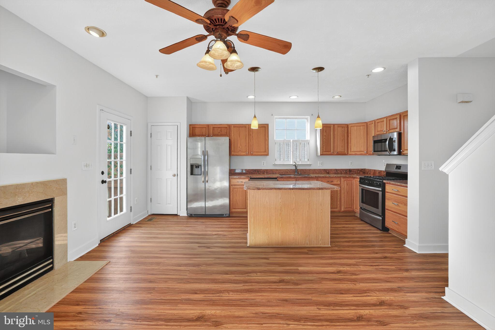 EATON SQUARE - Residential Lease