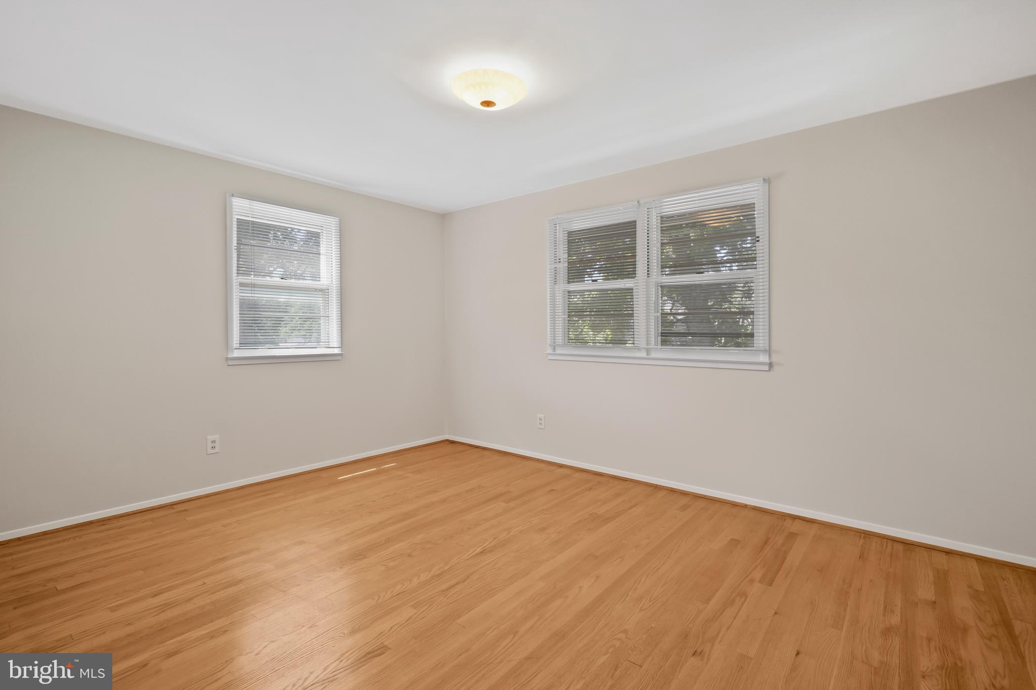 CRESTWOOD MANOR - Residential