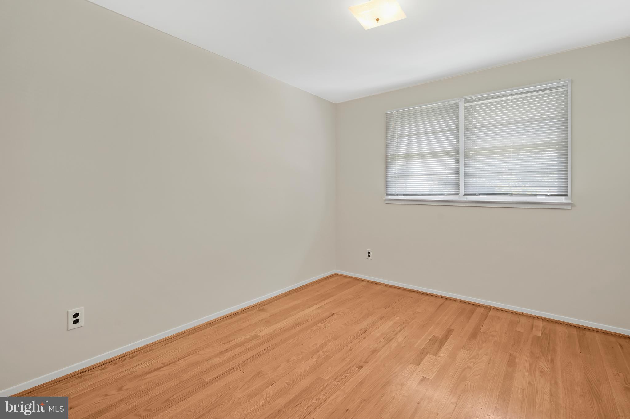 CRESTWOOD MANOR - Residential