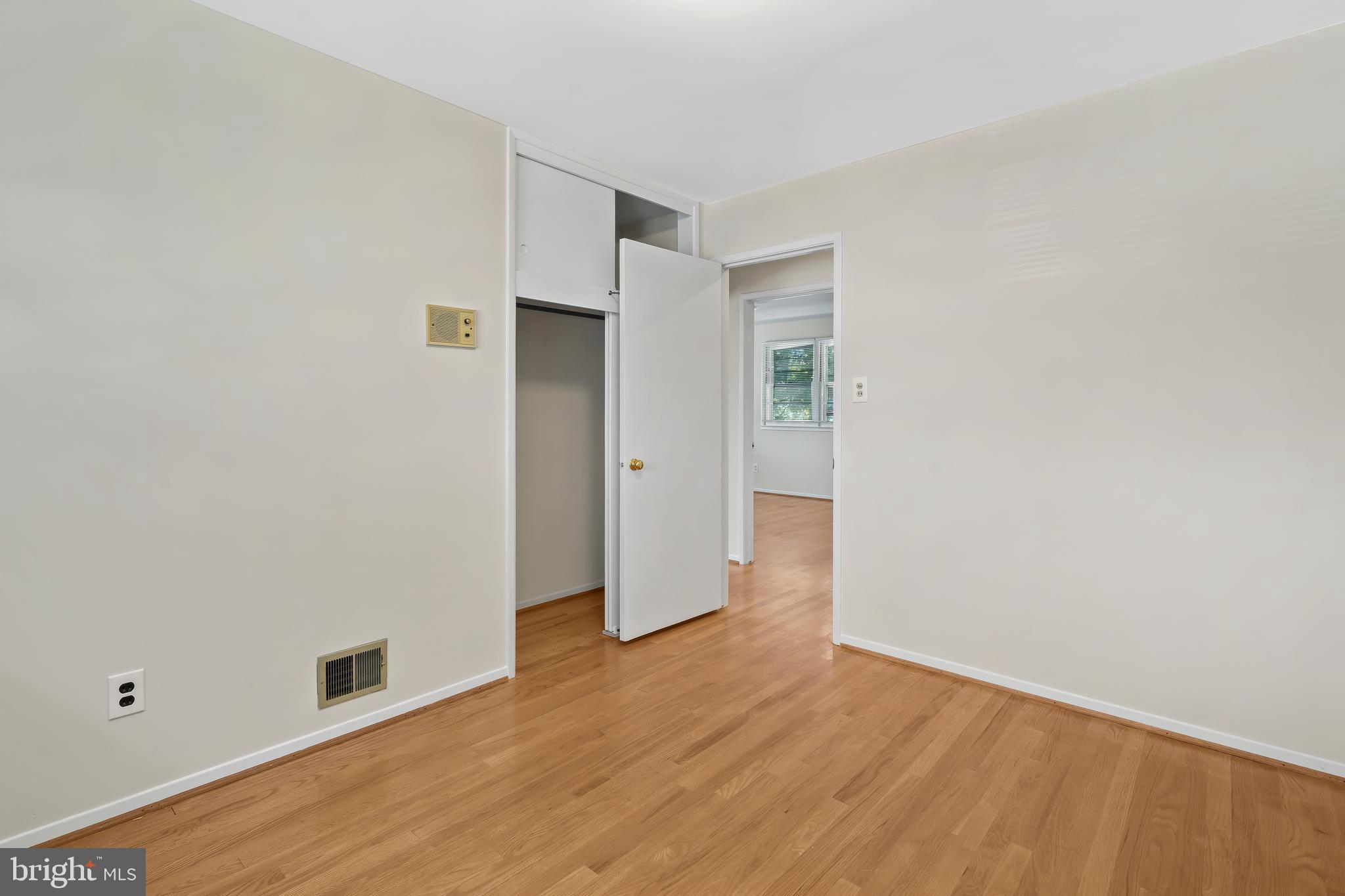 CRESTWOOD MANOR - Residential