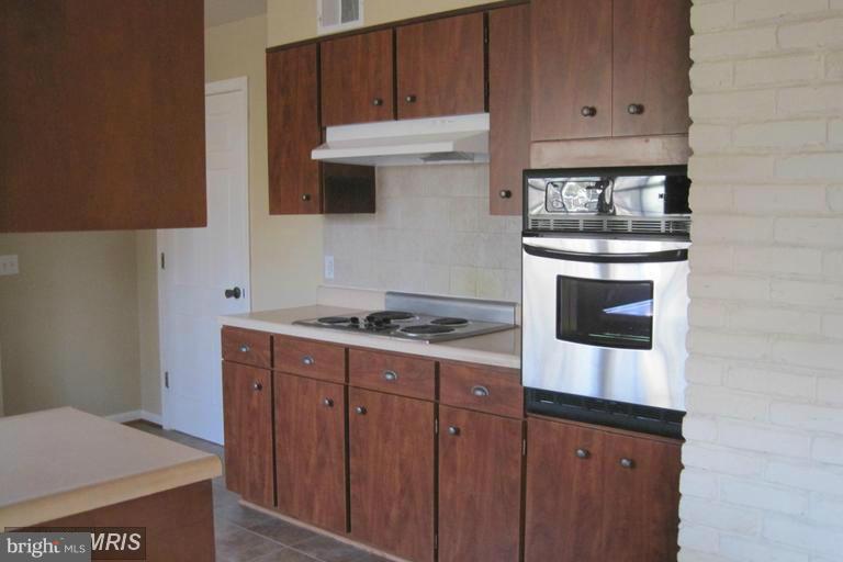 GRAHAM PARK SHORES - Residential Lease