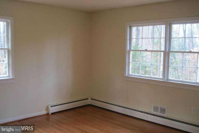 GRAHAM PARK SHORES - Residential Lease