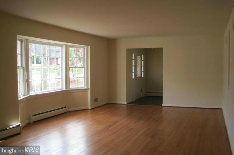 GRAHAM PARK SHORES - Residential Lease