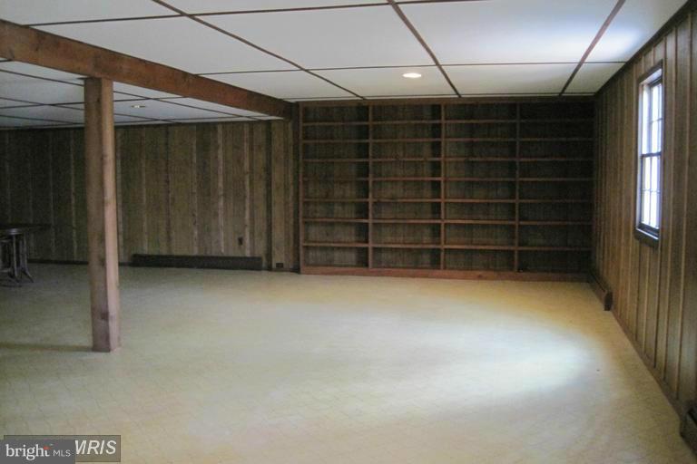 GRAHAM PARK SHORES - Residential Lease