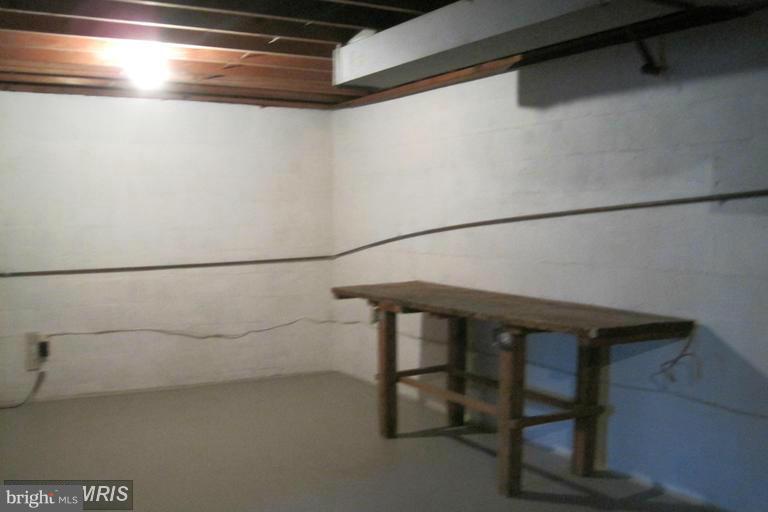 GRAHAM PARK SHORES - Residential Lease