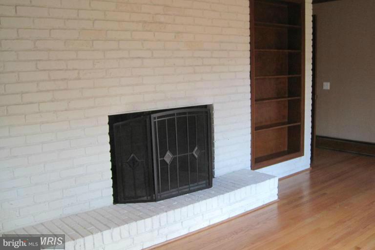 GRAHAM PARK SHORES - Residential Lease