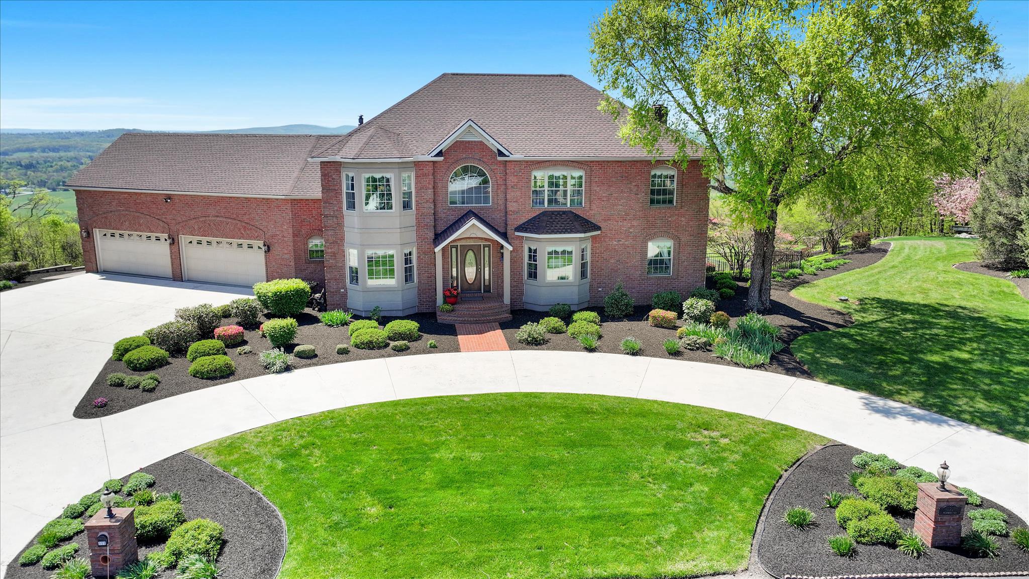 111 MOUNTAIN VIEW DRIVE