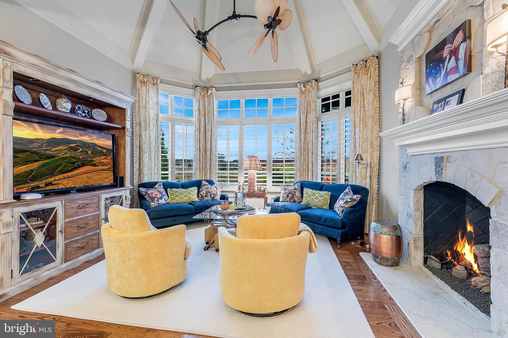 CREIGHTON FARMS - Residential