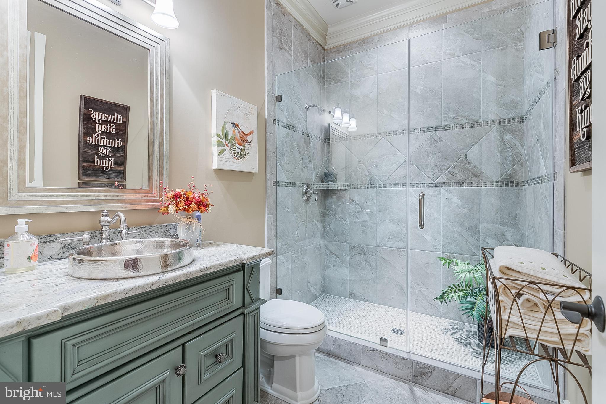 CREIGHTON FARMS - Residential