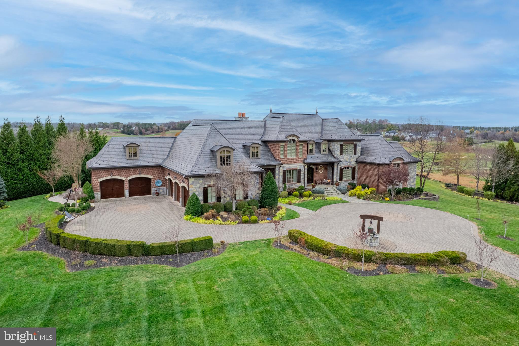 CREIGHTON FARMS - Residential