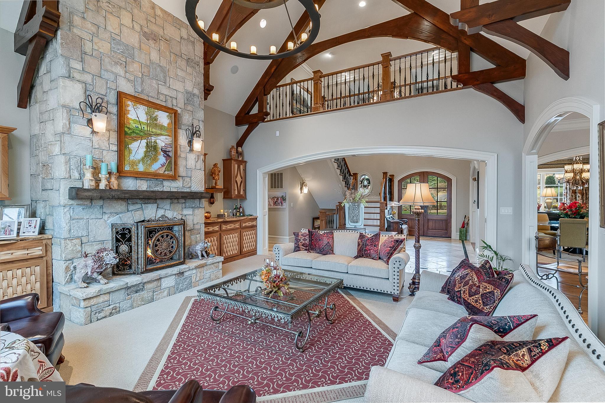 CREIGHTON FARMS - Residential