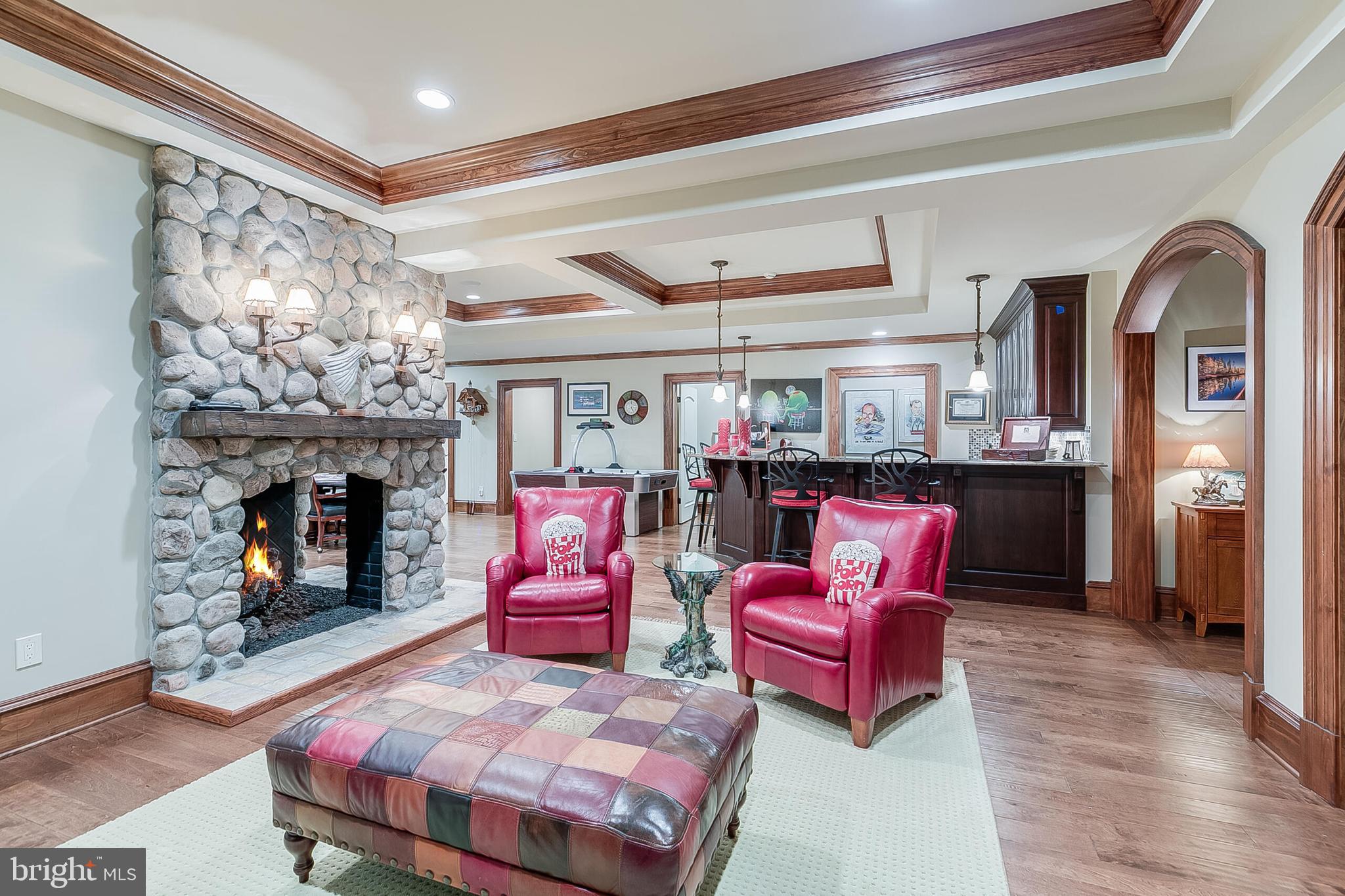 CREIGHTON FARMS - Residential