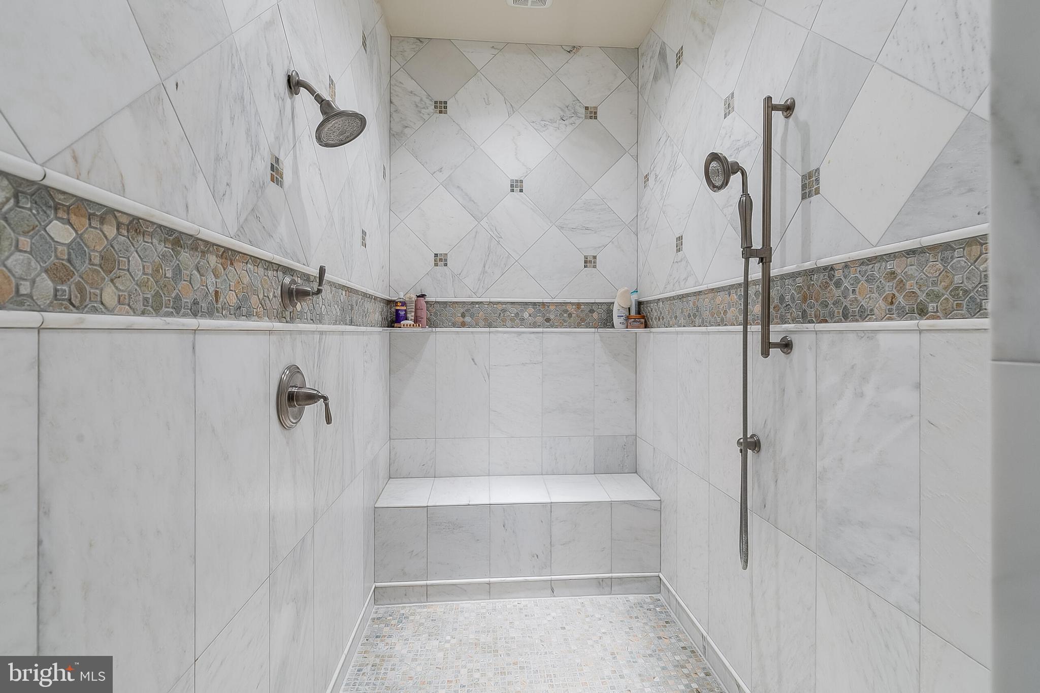 CREIGHTON FARMS - Residential