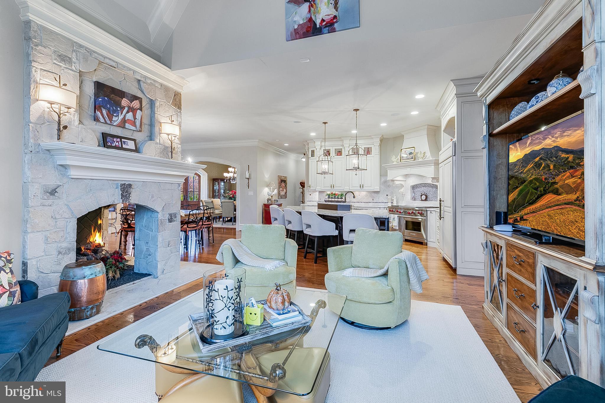 CREIGHTON FARMS - Residential