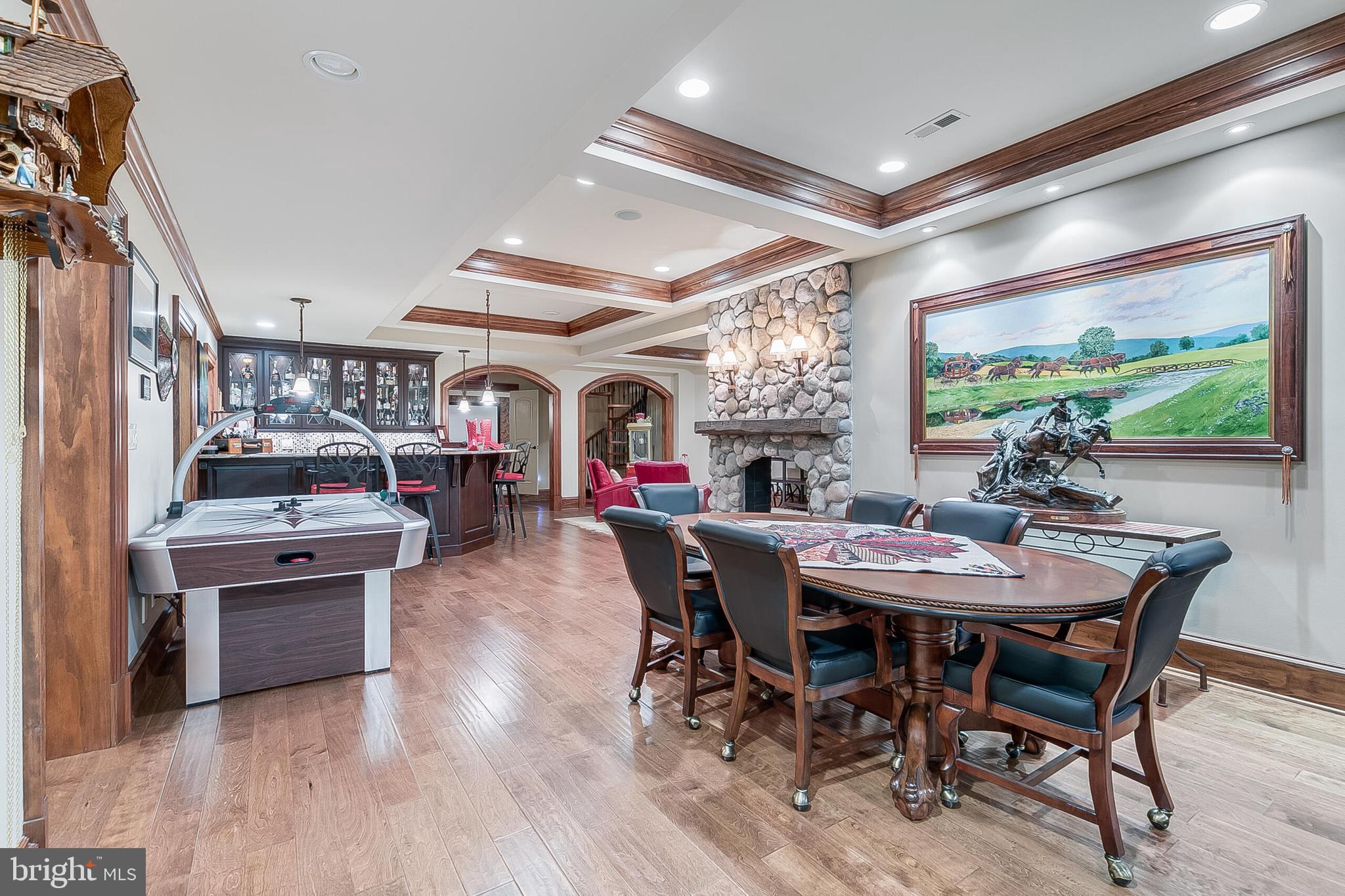 CREIGHTON FARMS - Residential