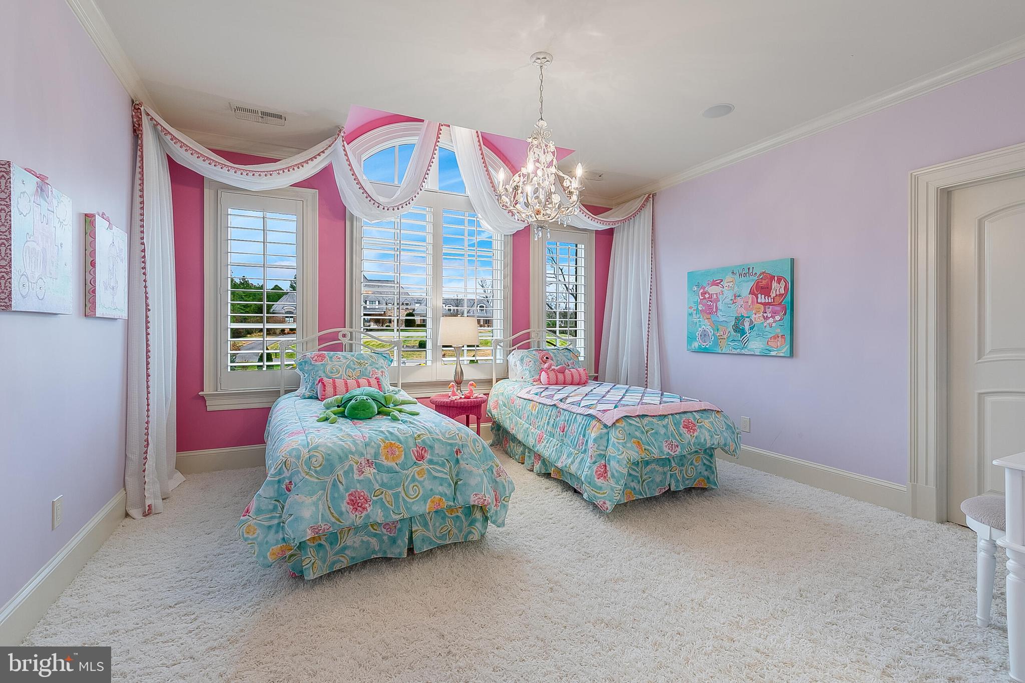 CREIGHTON FARMS - Residential