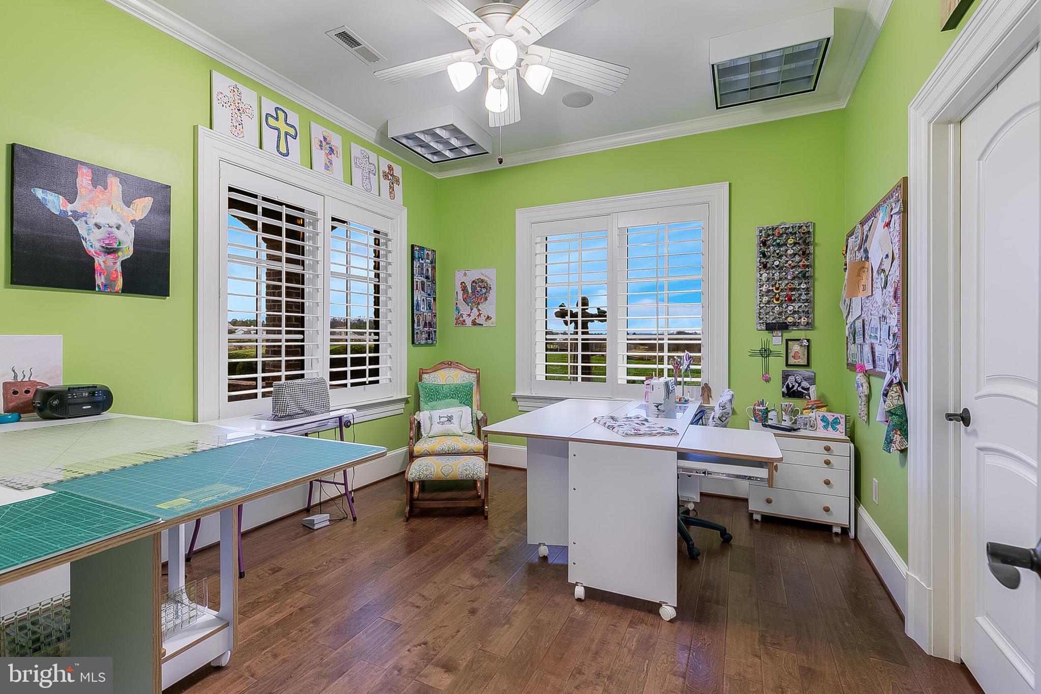 CREIGHTON FARMS - Residential