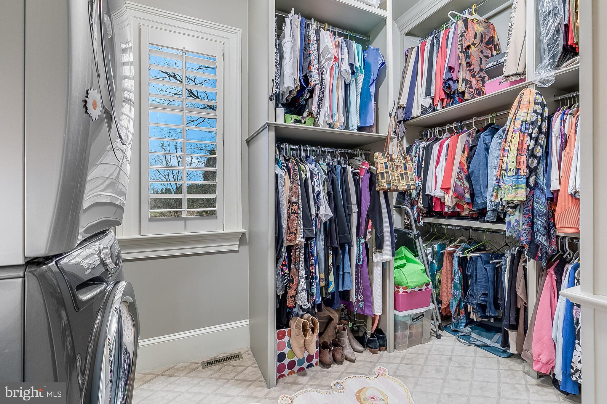 CREIGHTON FARMS - Residential