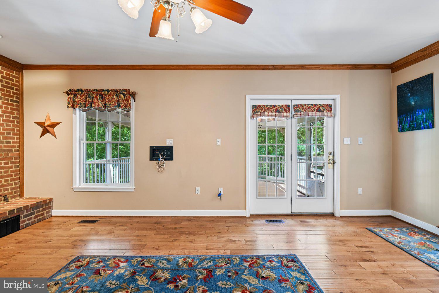 CALVERTON - Residential
