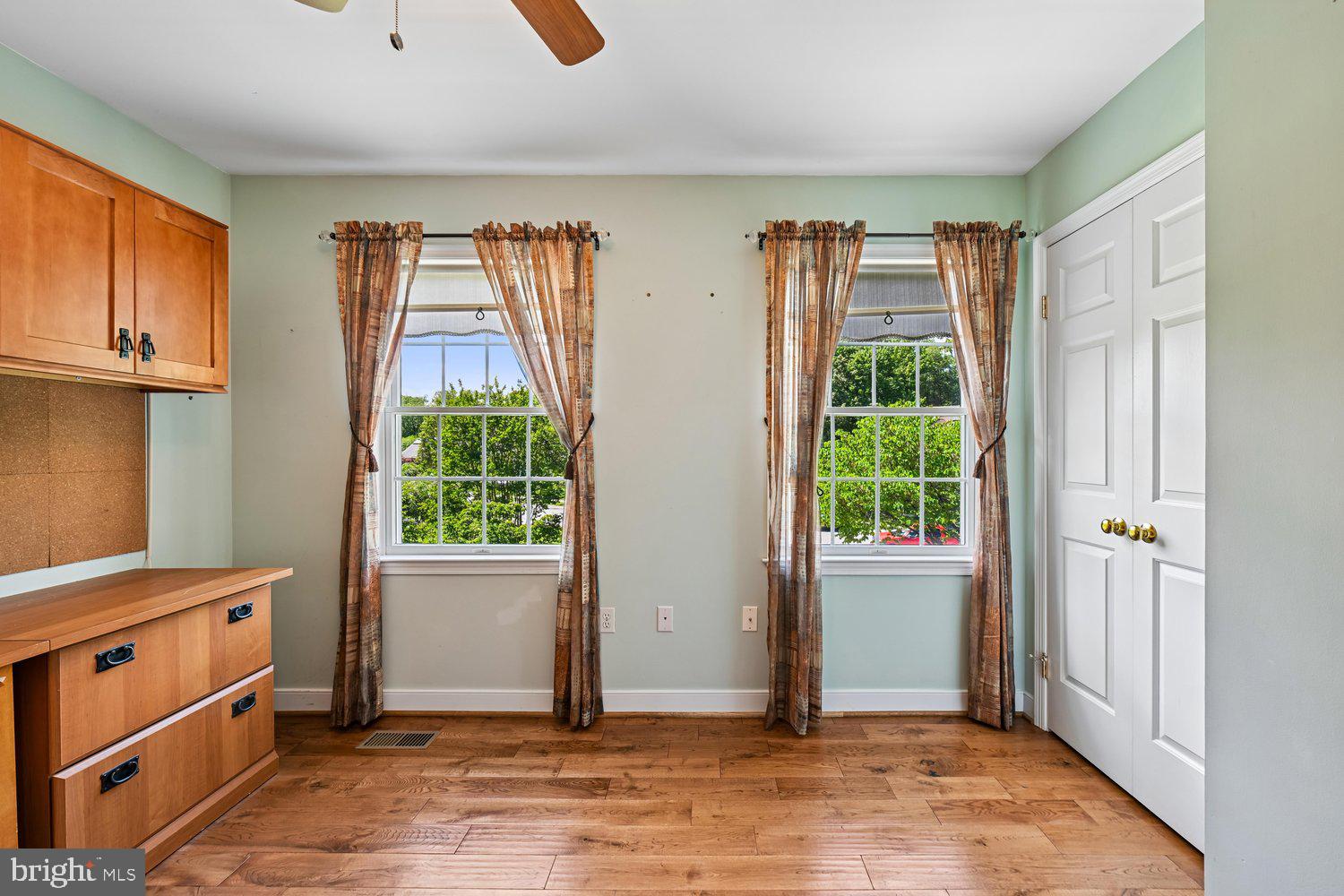 CALVERTON - Residential