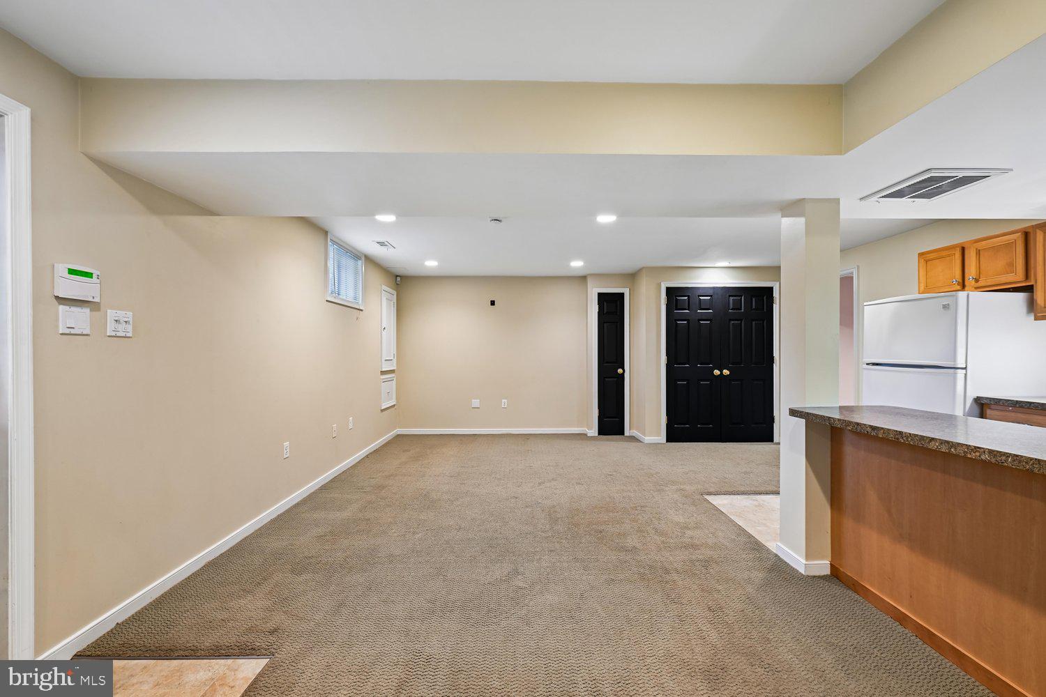 CALVERTON - Residential