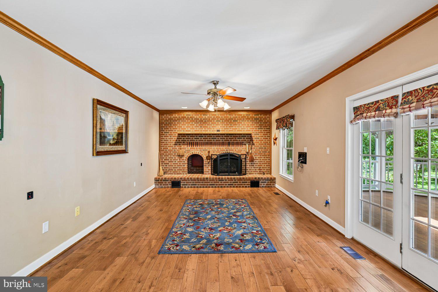 CALVERTON - Residential