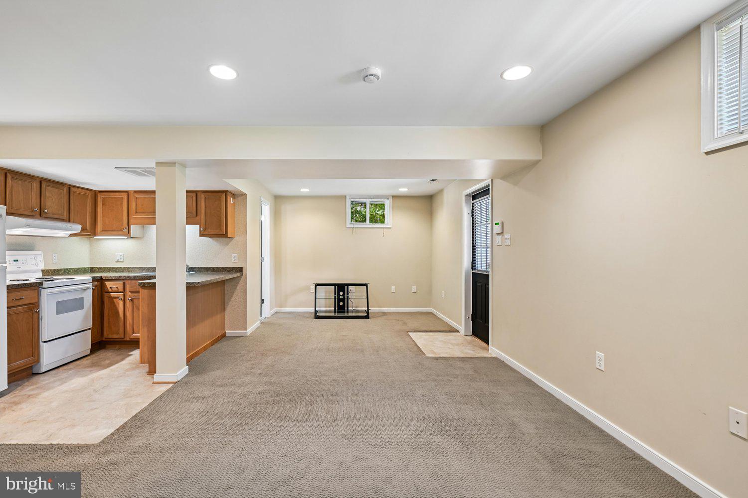 CALVERTON - Residential