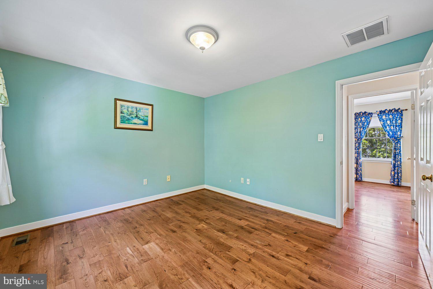CALVERTON - Residential
