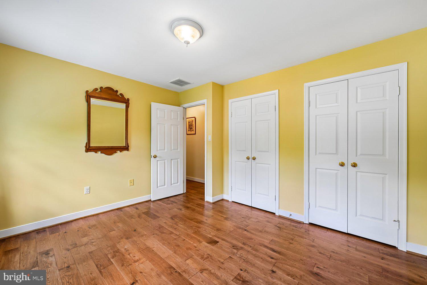CALVERTON - Residential