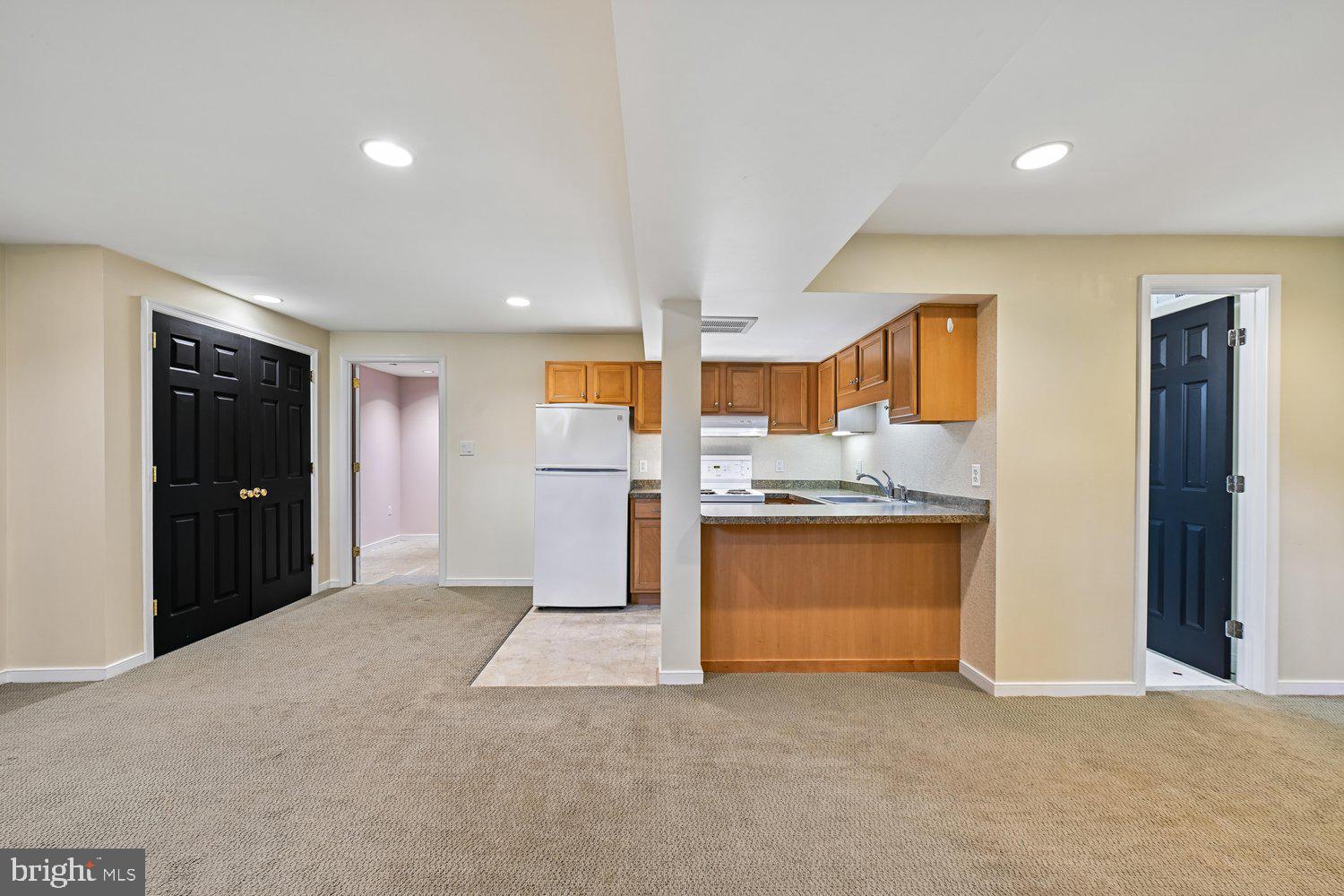 CALVERTON - Residential