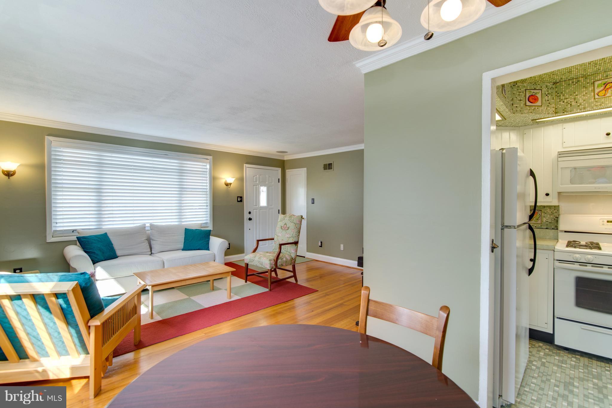 BURGUNDY VILLAGE - Residential