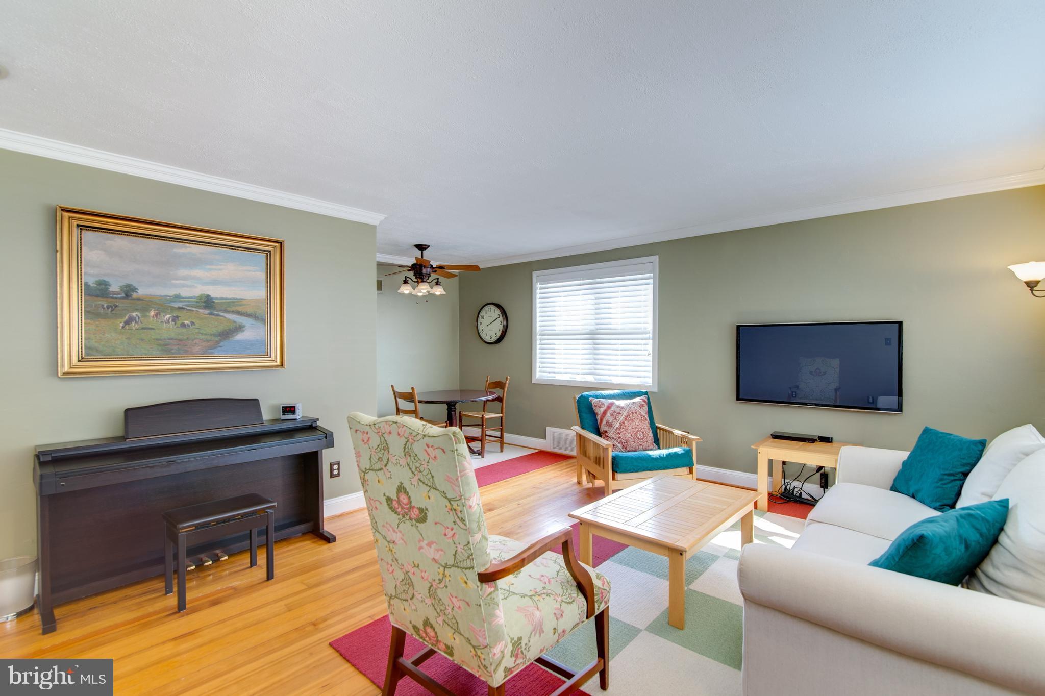 BURGUNDY VILLAGE - Residential