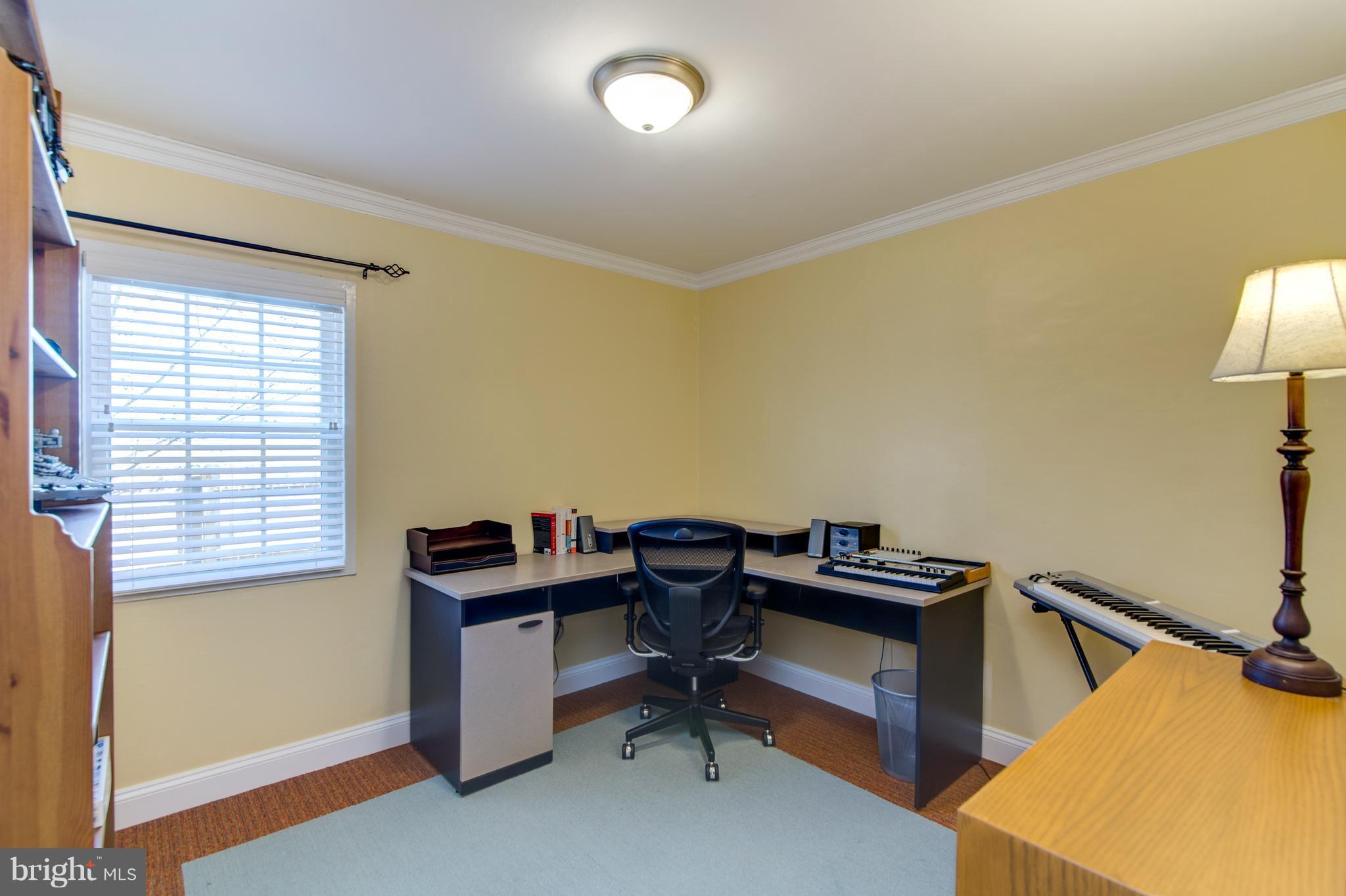 BURGUNDY VILLAGE - Residential