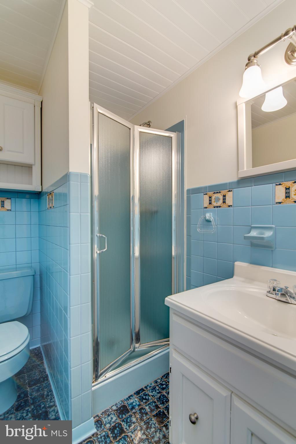 BURGUNDY VILLAGE - Residential