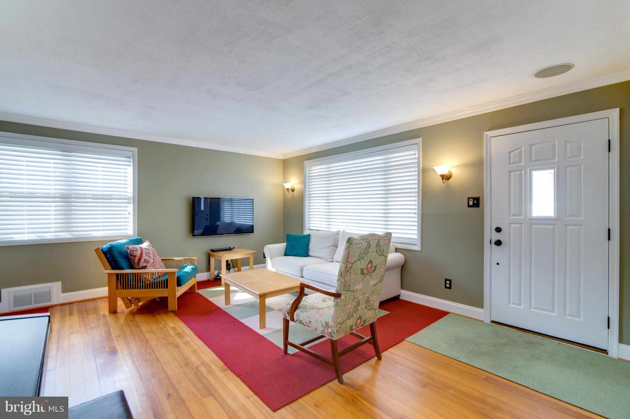 BURGUNDY VILLAGE - Residential