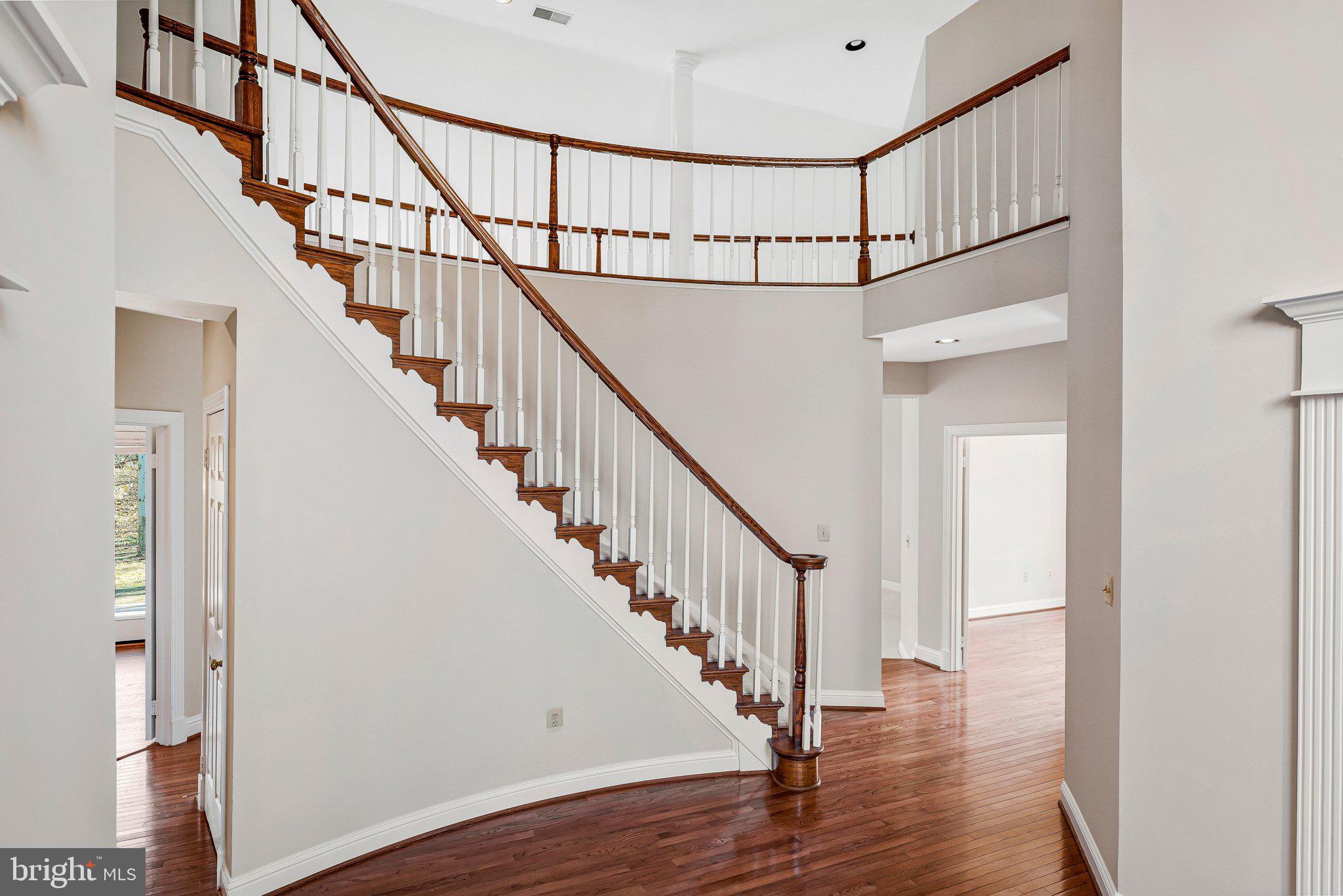 EDGEWATER - Residential