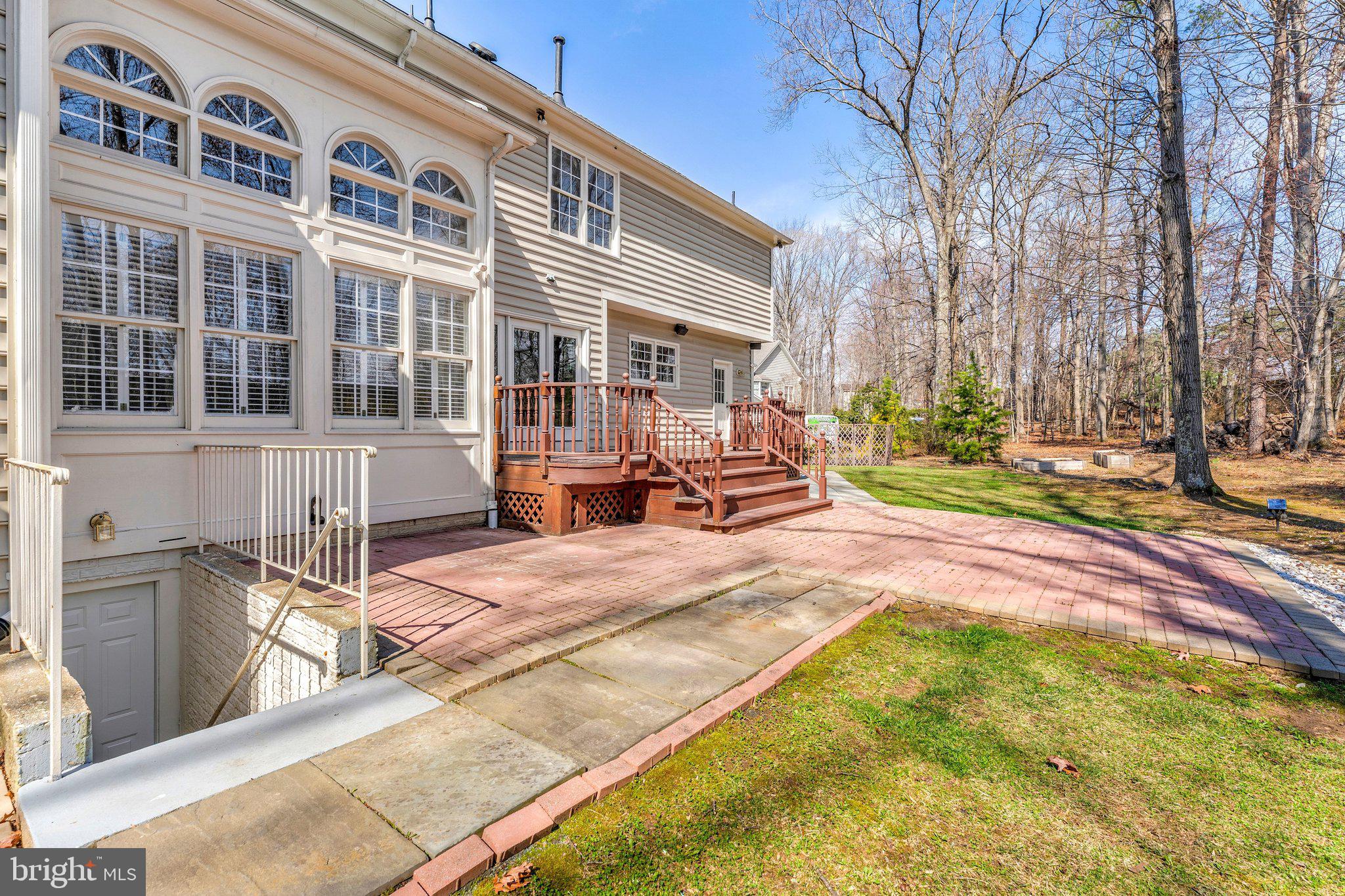 EDGEWATER - Residential