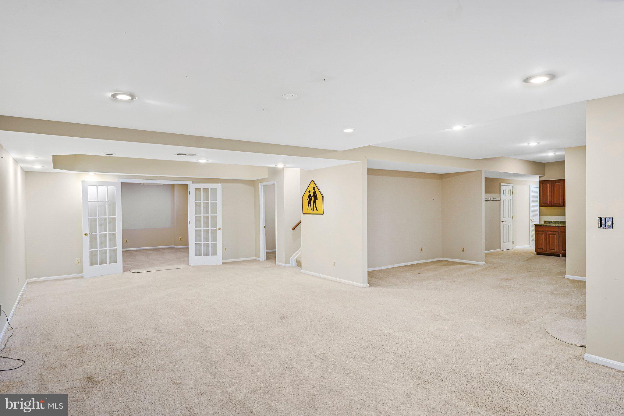 EDGEWATER - Residential