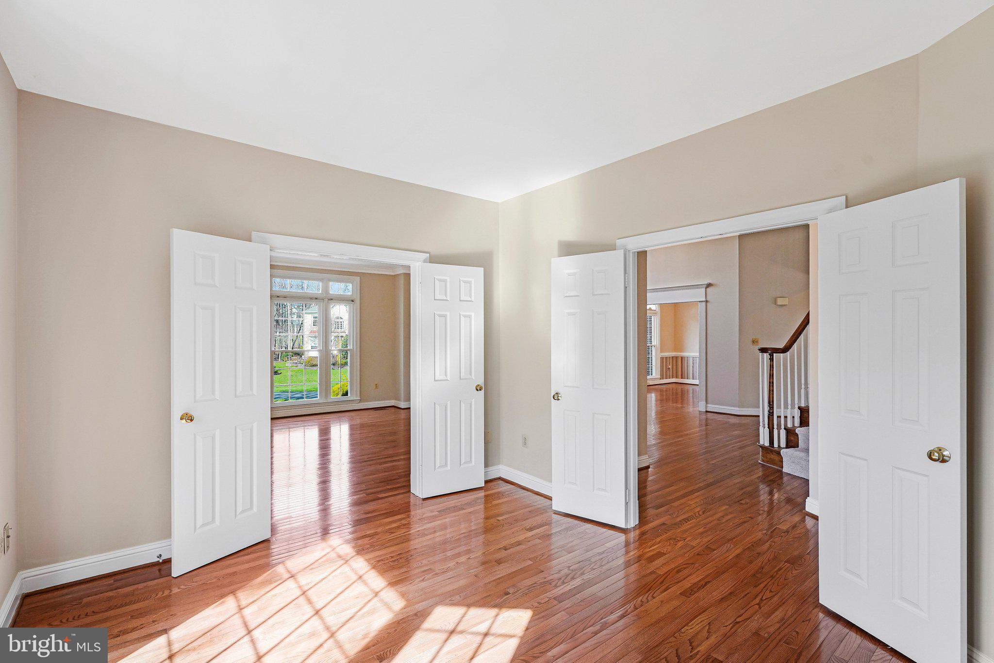 EDGEWATER - Residential