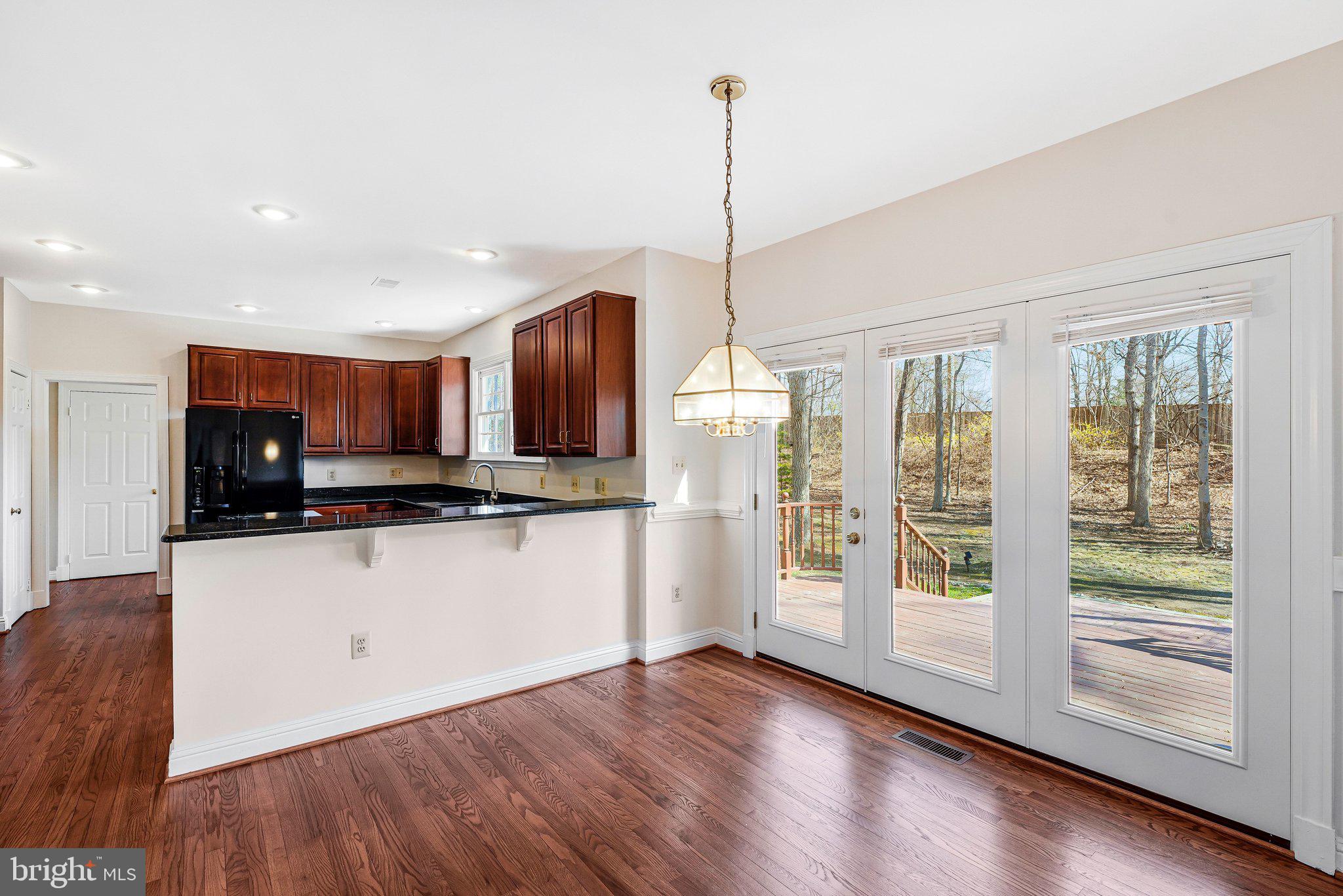 EDGEWATER - Residential