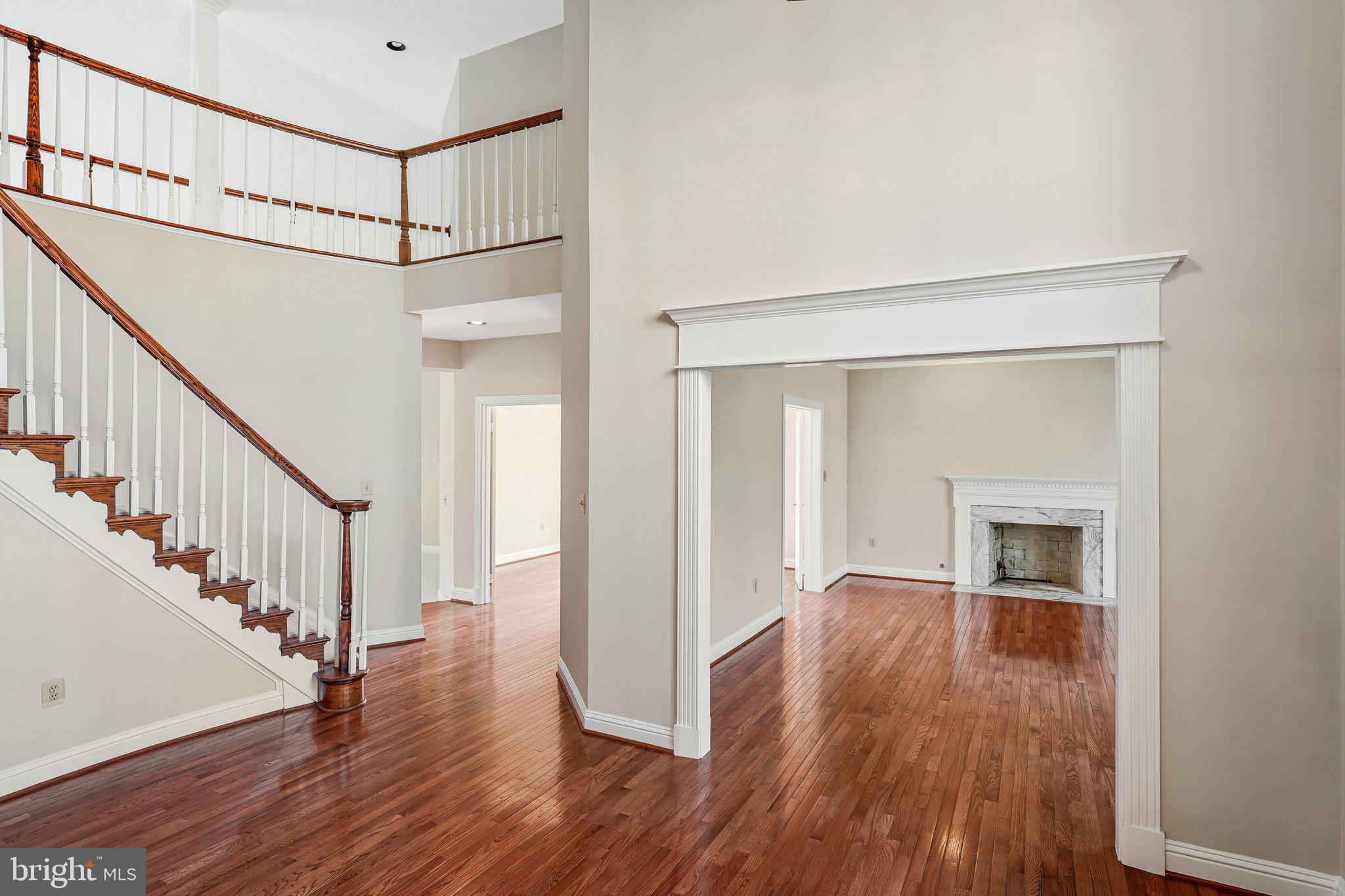 EDGEWATER - Residential