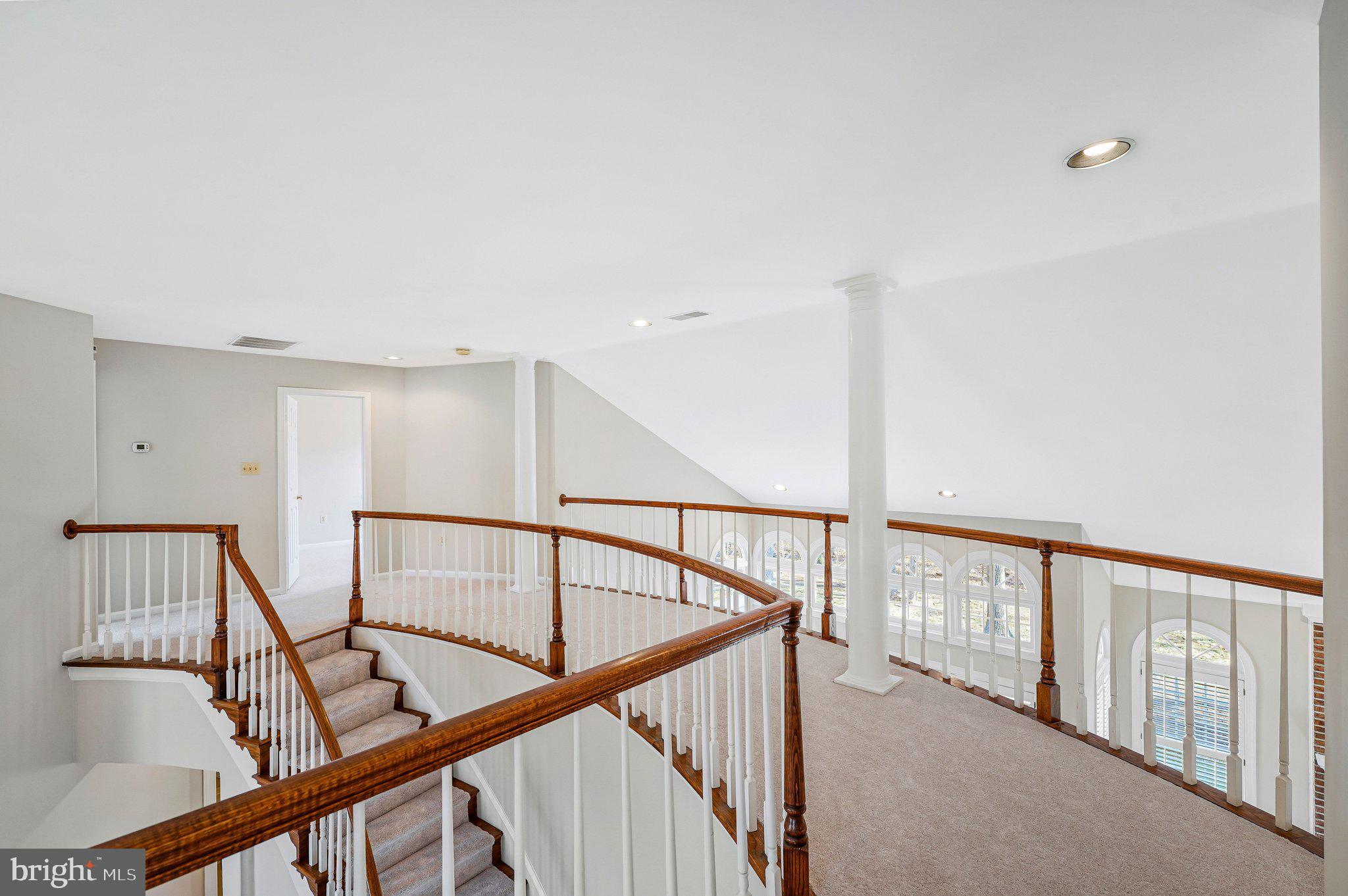 EDGEWATER - Residential