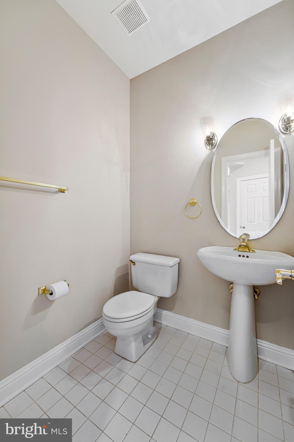 EDGEWATER - Residential