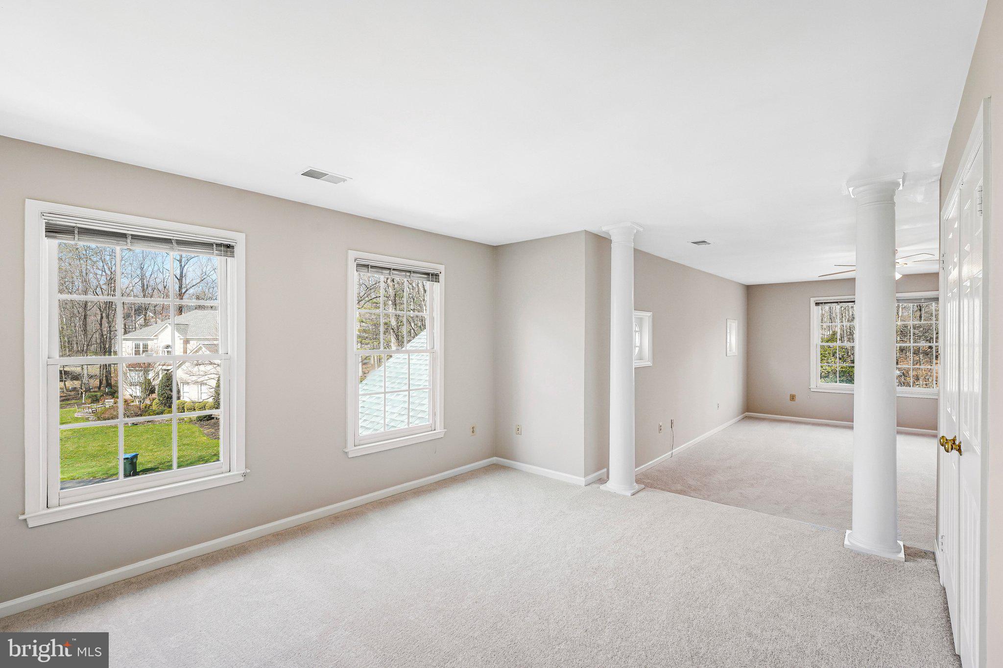 EDGEWATER - Residential