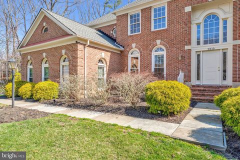 9810 PORTSIDE DRIVE BURKE VA 22015