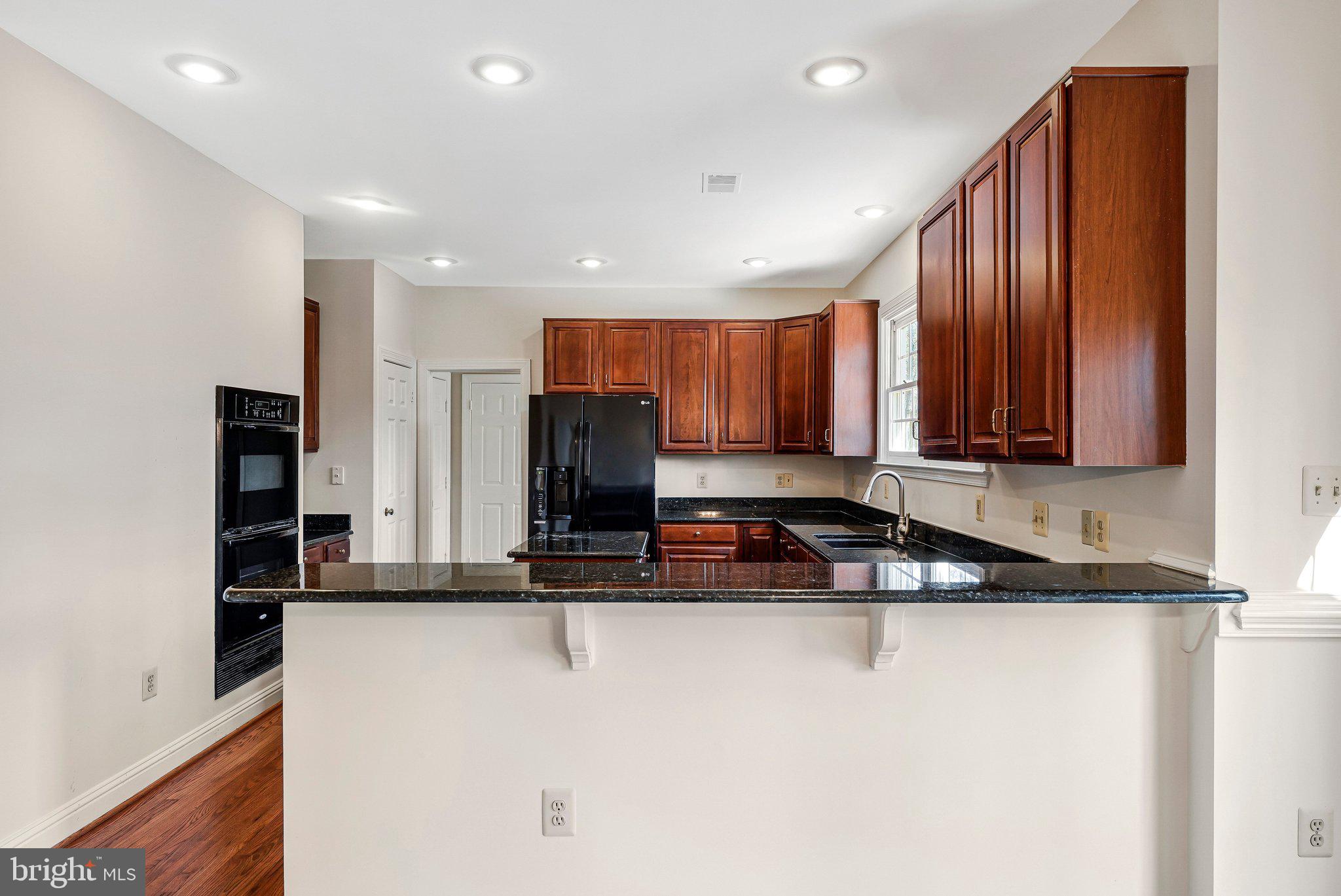 EDGEWATER - Residential