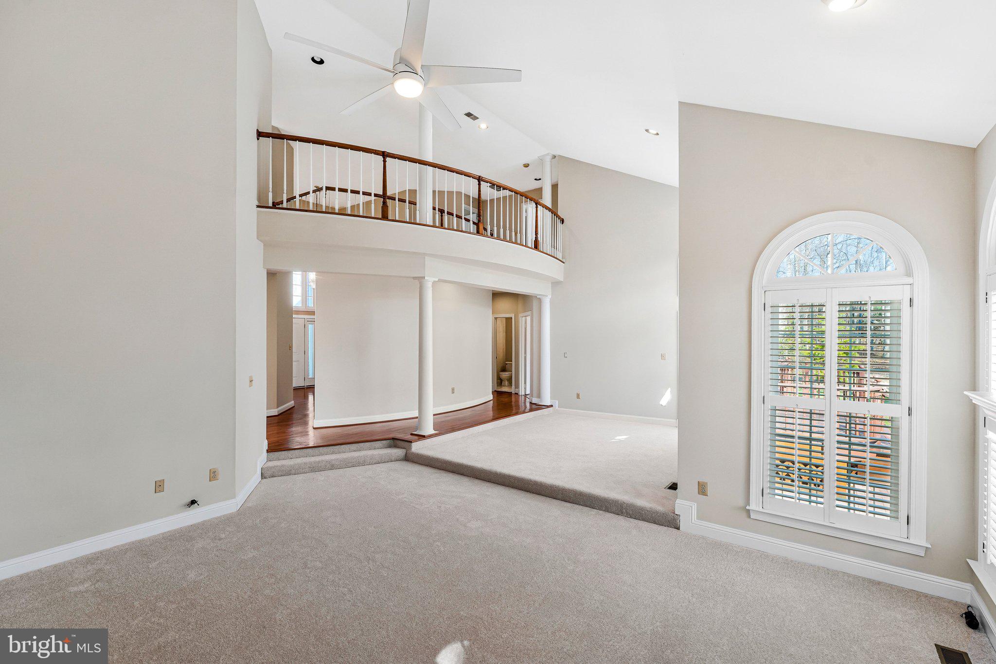 EDGEWATER - Residential